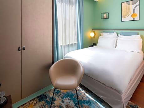 Classic Single Room