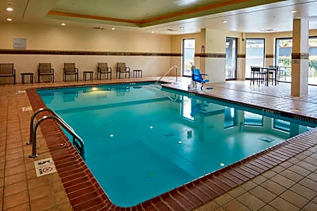 Courtyard by Marriott Newport News Yorktown