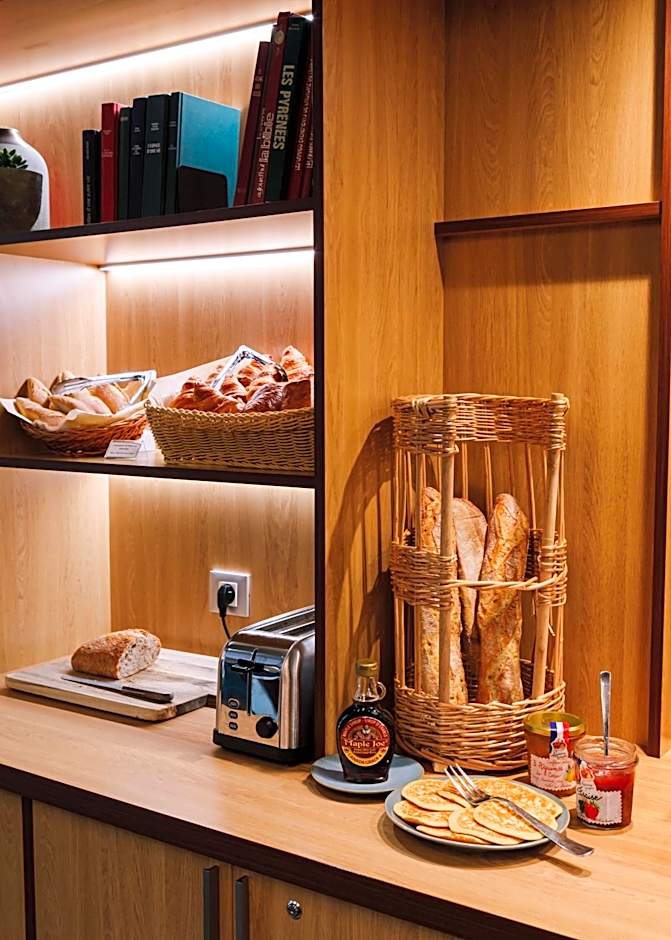 Hotel Des Remparts Perrache