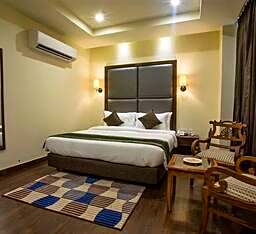 THE ROYAL COURT HOTEL & SPA