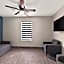 Econo Lodge Inn & Suites
