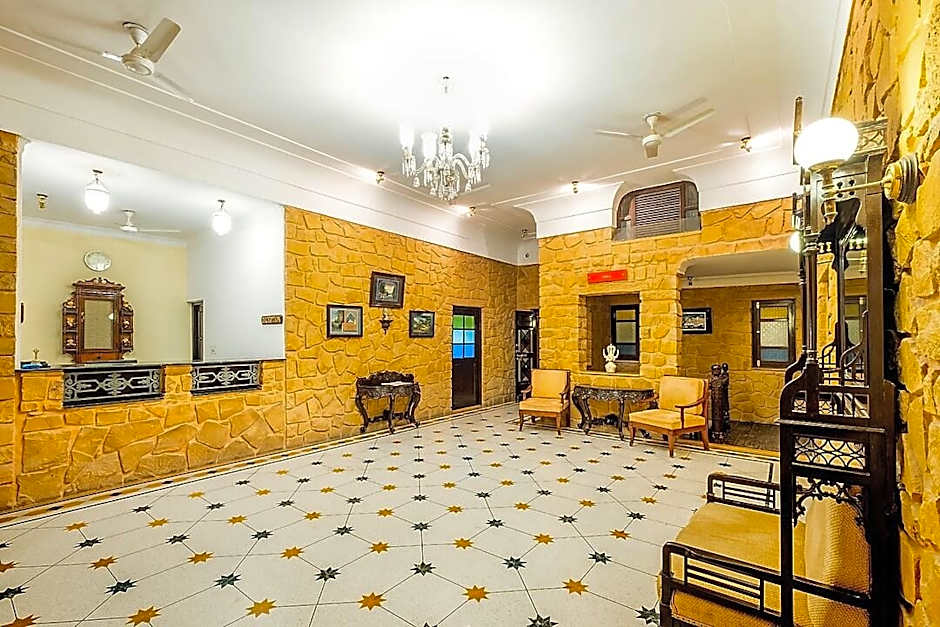 Hotel Rawal Kot