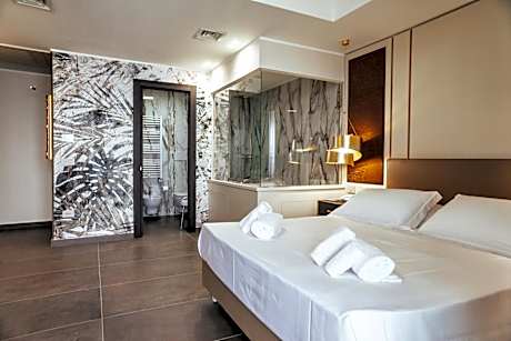 Royal Suite with Jacuzzi