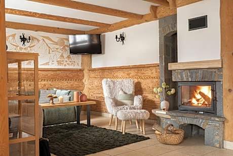 Willa Podhalanka Jacuzzi & sauna - drewniany dom dla 20 osób