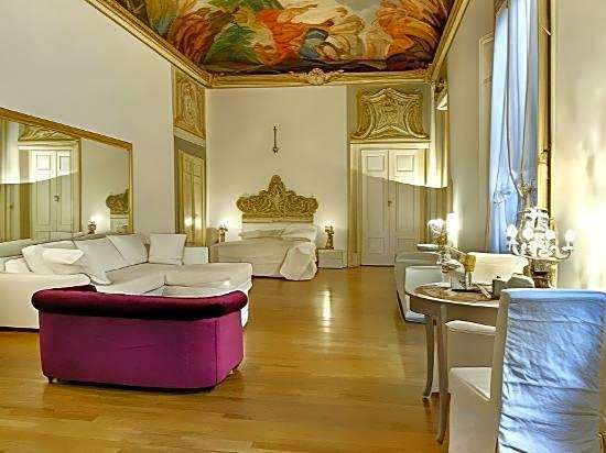 Palazzo Tolomei - Residenza D'Epoca