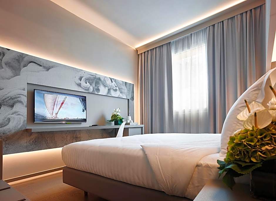 Hotel Glance In Florence