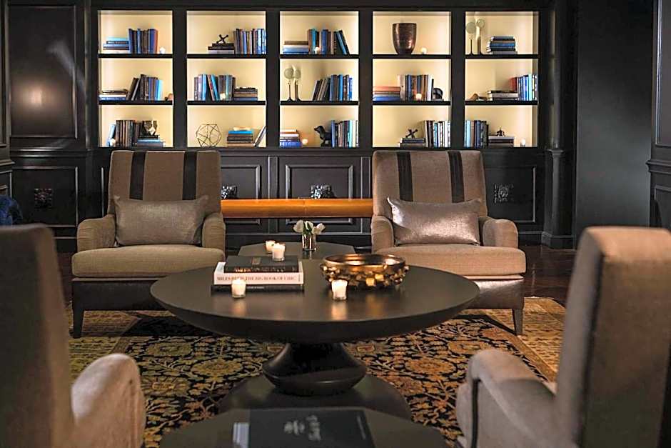 The Allegro Royal Sonesta Hotel Chicago Loop