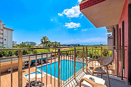 Suite Pool