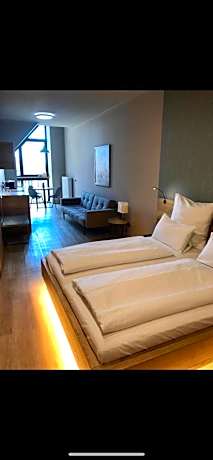 Deluxe Double Studio