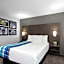 La Quinta Inn by Wyndham Indianapolis Airport Executive Dr