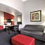 La Quinta Inn & Suites by Wyndham Dallas Hutchins