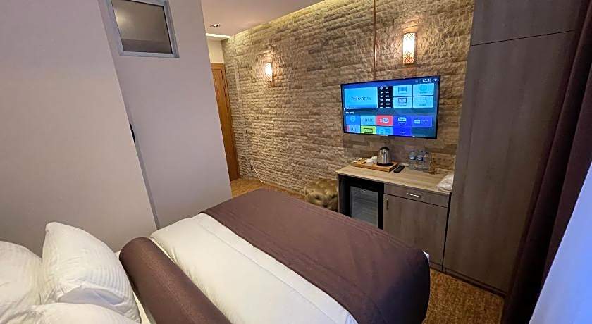 Weingart Seaside Hotel