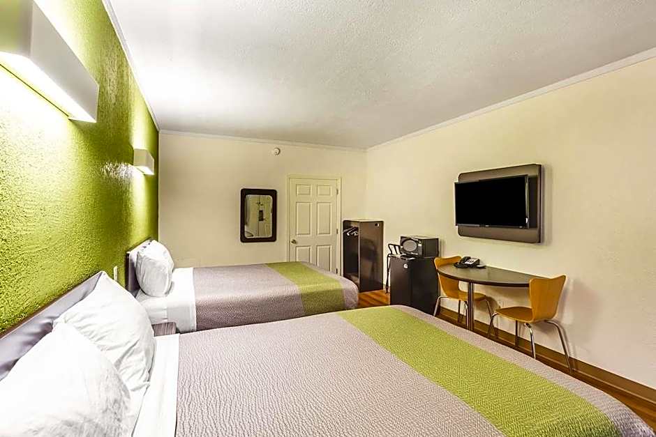 Motel 6-Huntington, WV