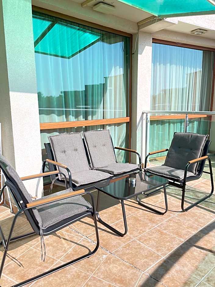 Briz Beach apartments - section B