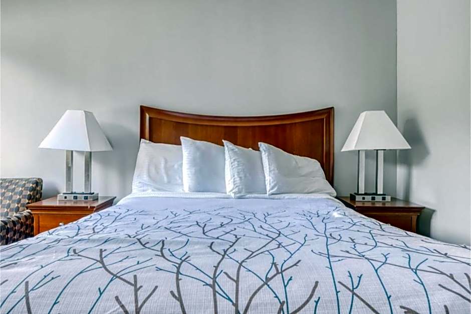 OYO Hotel Memphis TN I-40
