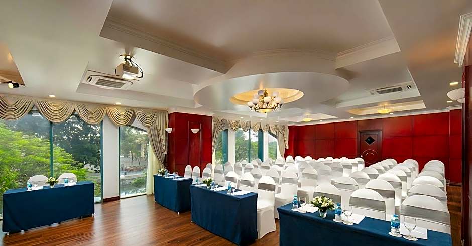 The Tray Hotel Hai Phong