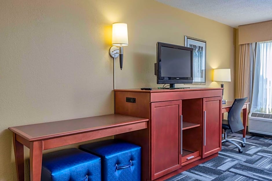 Hampton Inn By Hilton Owensboro