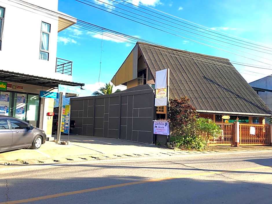 Mae-Sa-Riang Home
