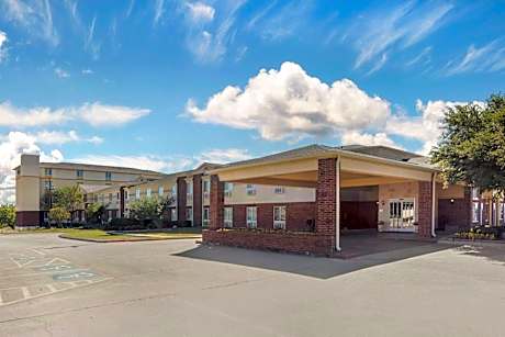 Comfort Inn and Suites