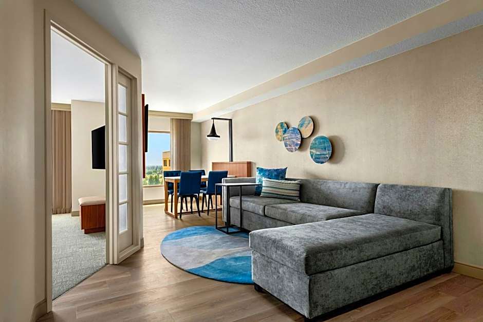 Anaheim Marriott Suites