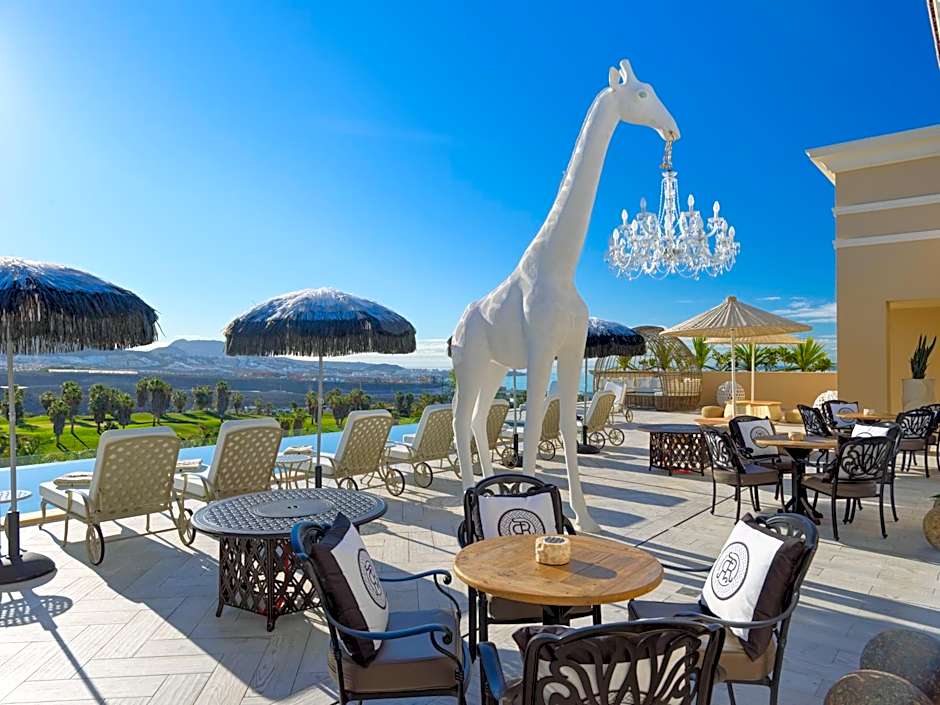 Royal River, Luxury Hotel - Adults Only