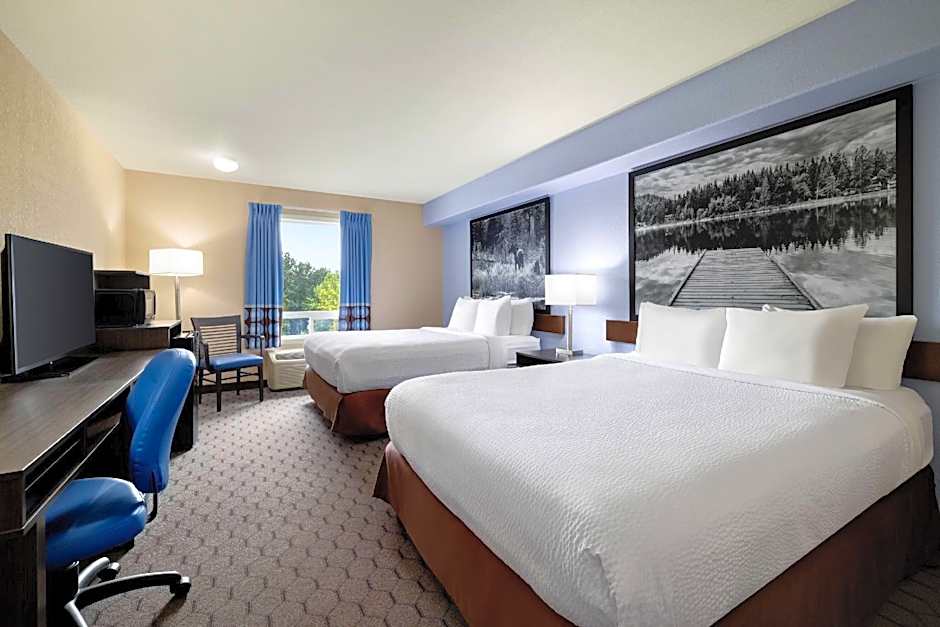 Super 8 by Wyndham Swan River MB