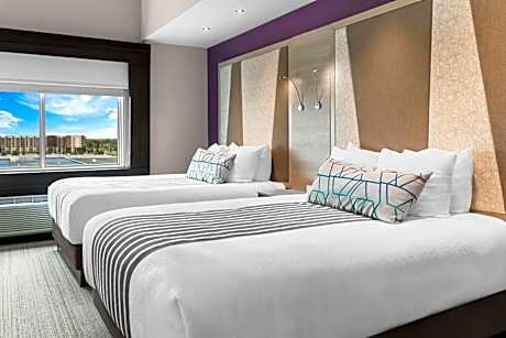 2 Queen Beds Non-Smoking Vip Floor Safe Microwave And Refrigerator Wi-Fi