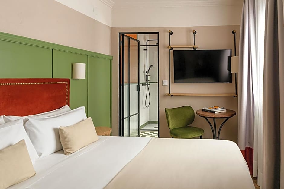 The Honest Hotel & Apartments