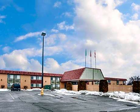 Quality Inn & Suites Okanogan - Omak