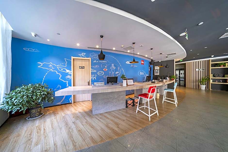 Ibis Xinzhou Qiyi RD