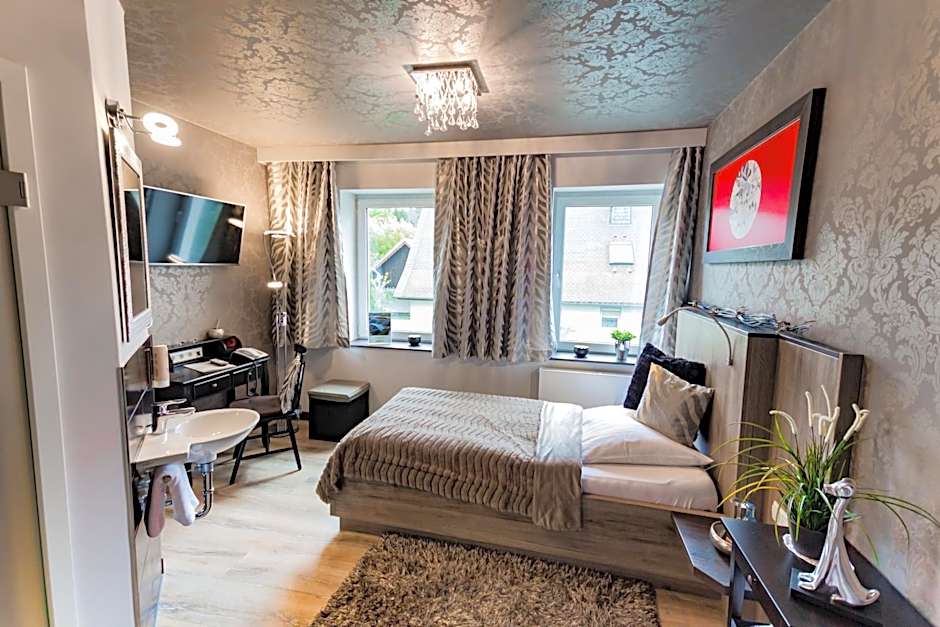 Photo 1 of 1 of Single Room
