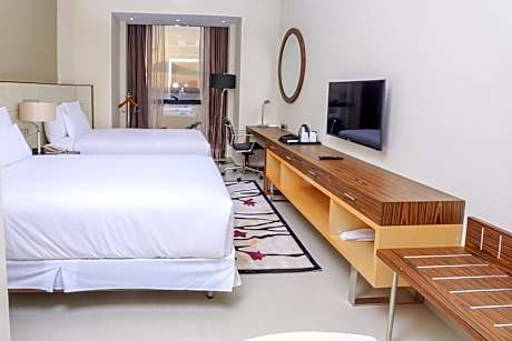 Premier Twin Studio