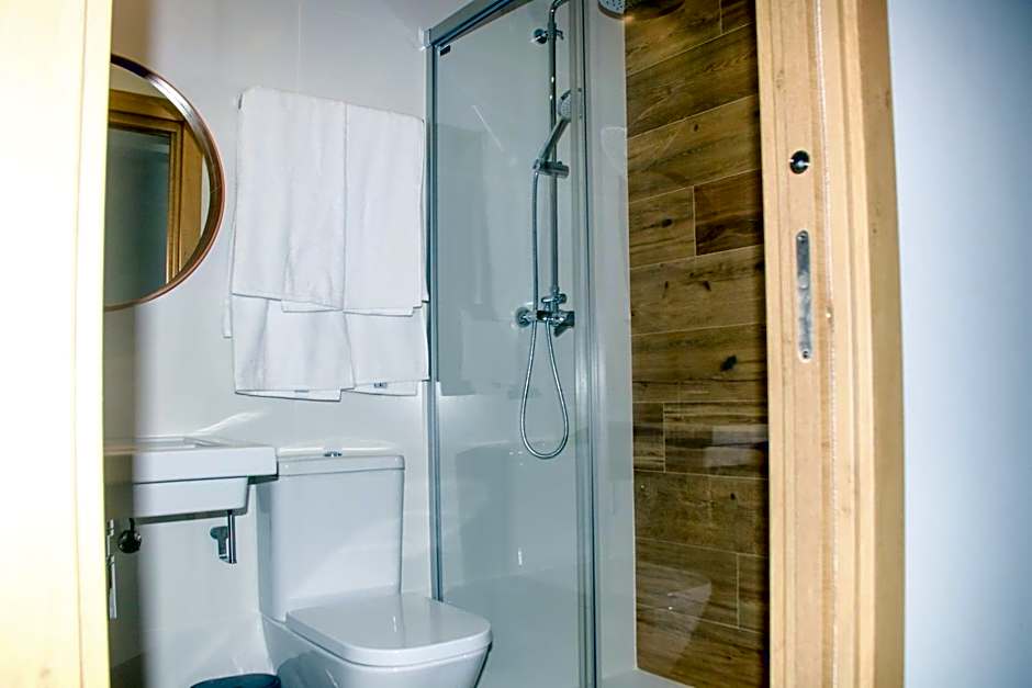 Apartamentos Mundaka Surf Camp