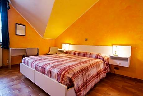 Classic Single Room with Shower