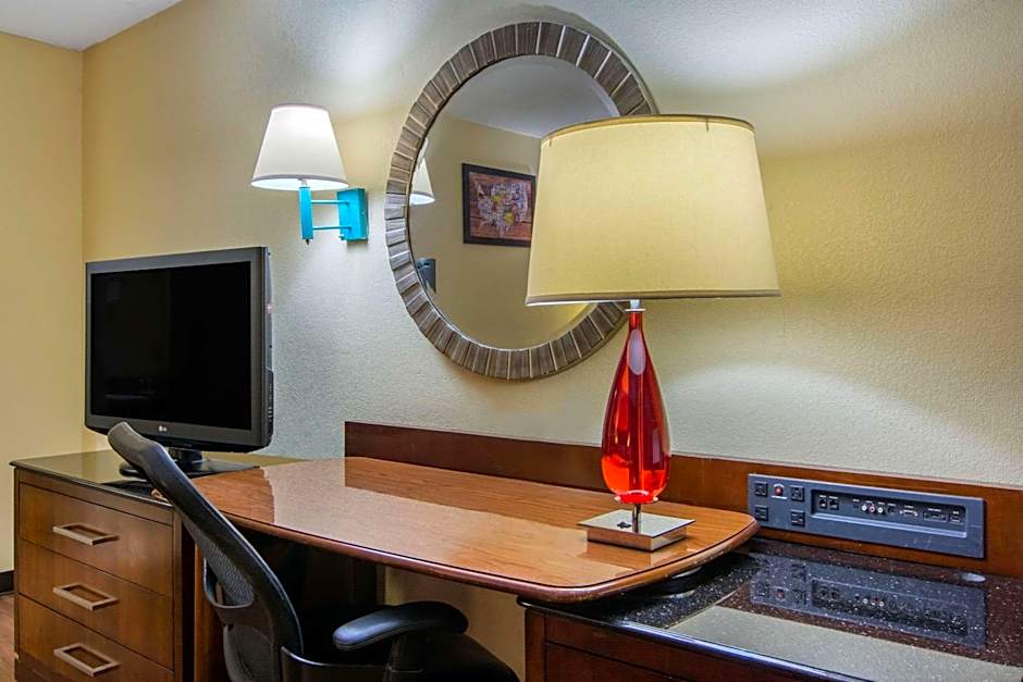 Travelodge by Wyndham Forsyth