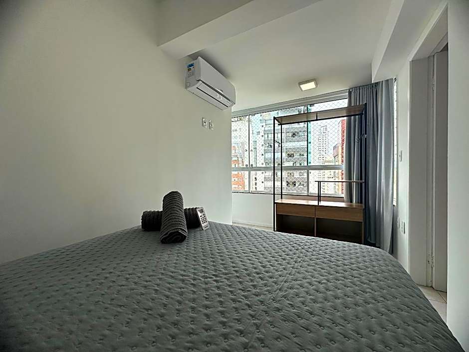 AM01- 3 Suítes | Pé na Areia | Centro | Garagem