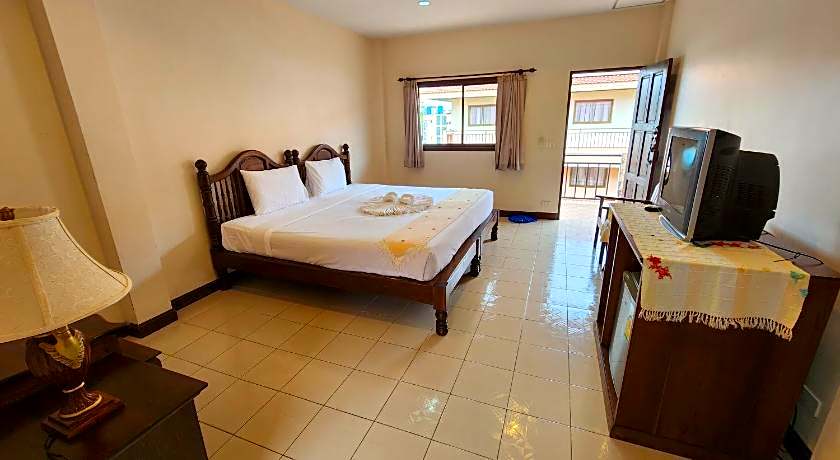 Panupong Hotel