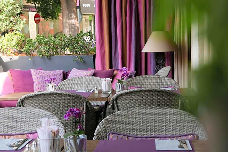 La Place Boutique Hotel