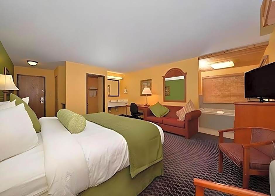 Quality Inn & Suites Grinnell near University