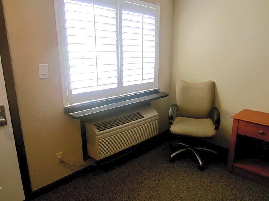 Deluxe Inn Redwood City