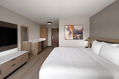 King Room - Hearing Accessible/Non-Smoking