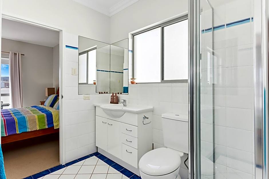 Views on Seascape - Beachfront accommodation