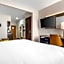 Comfort Suites Hattiesburg near University