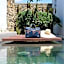 Ostraco Suites