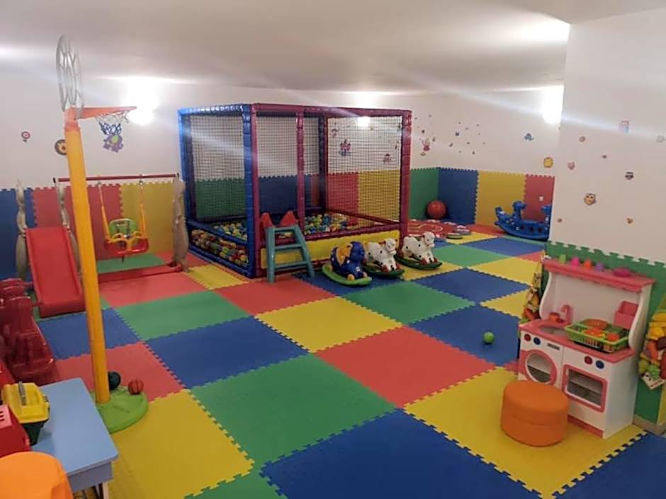 Terra Europe Brontes Hotel