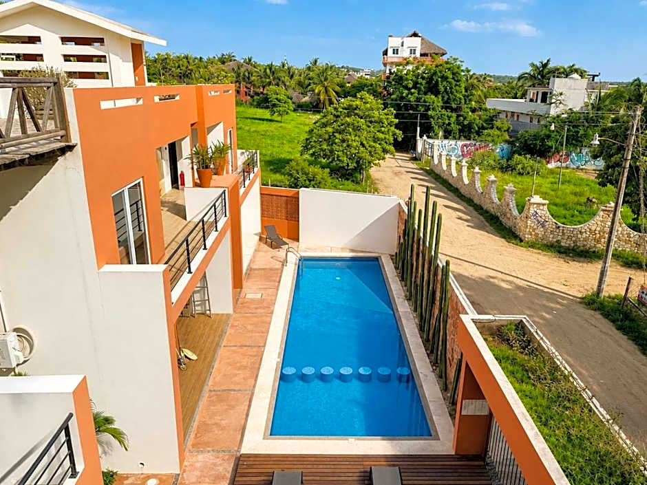 La Aurora Puerto Escondido
