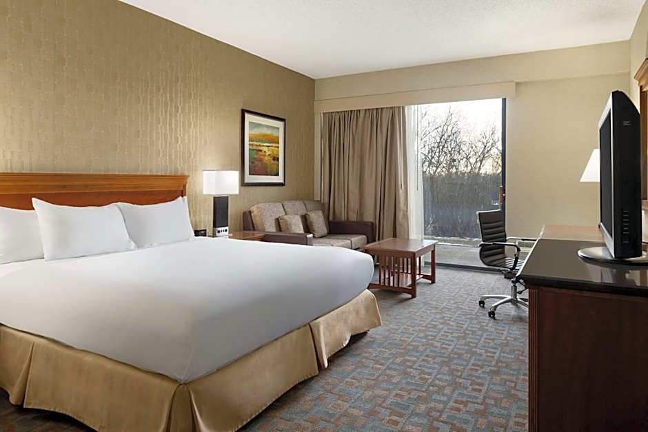 DoubleTree By Hilton Somerset Exec. Meeting Center