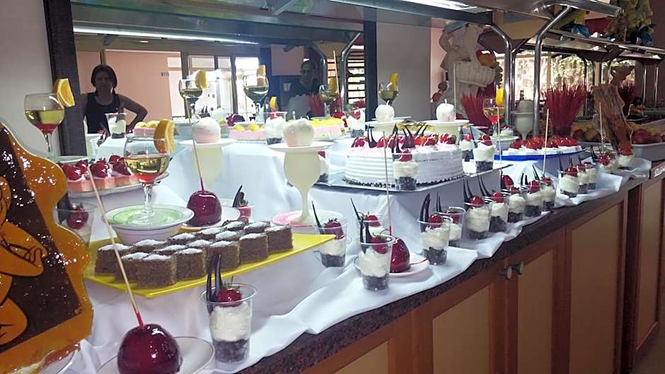 Side Palm D'or Hotel