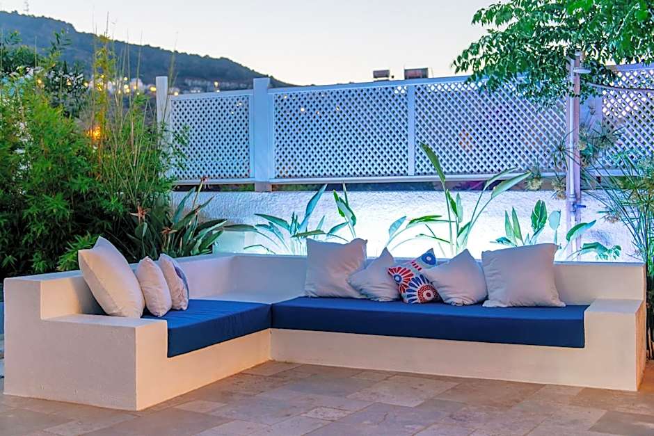 Via Farilya Hotel