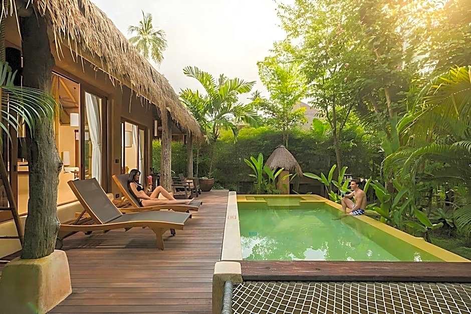 High Season Pool Villa & Spa